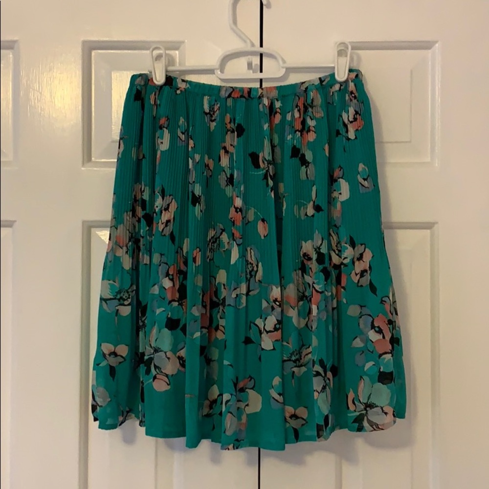 Floral print skirt